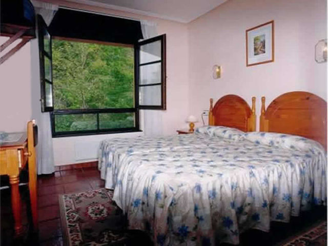 Hotel Benzua Villanueva de Ardisana Zimmer foto