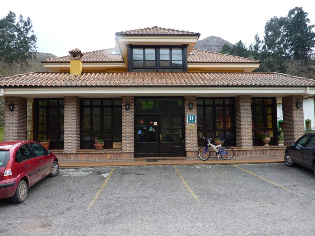 Hotel Benzua Villanueva de Ardisana Exterior foto